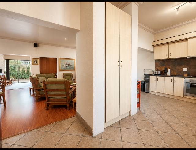 3 BEDROOM TOWNHOUSE FOR SALE IN ARCON PARK